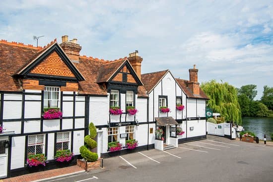 Waterside Inn image 4