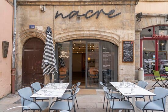 Nacre image 2