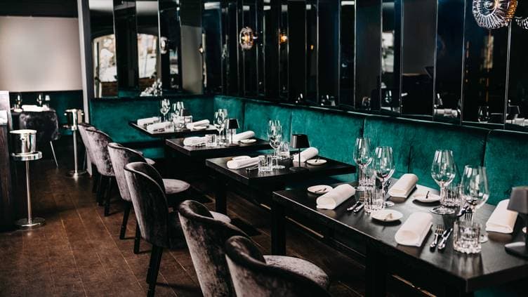 Les Deux Kitzbühel - Brasserie & Bar image 4