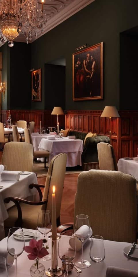 The Oak Room image 3