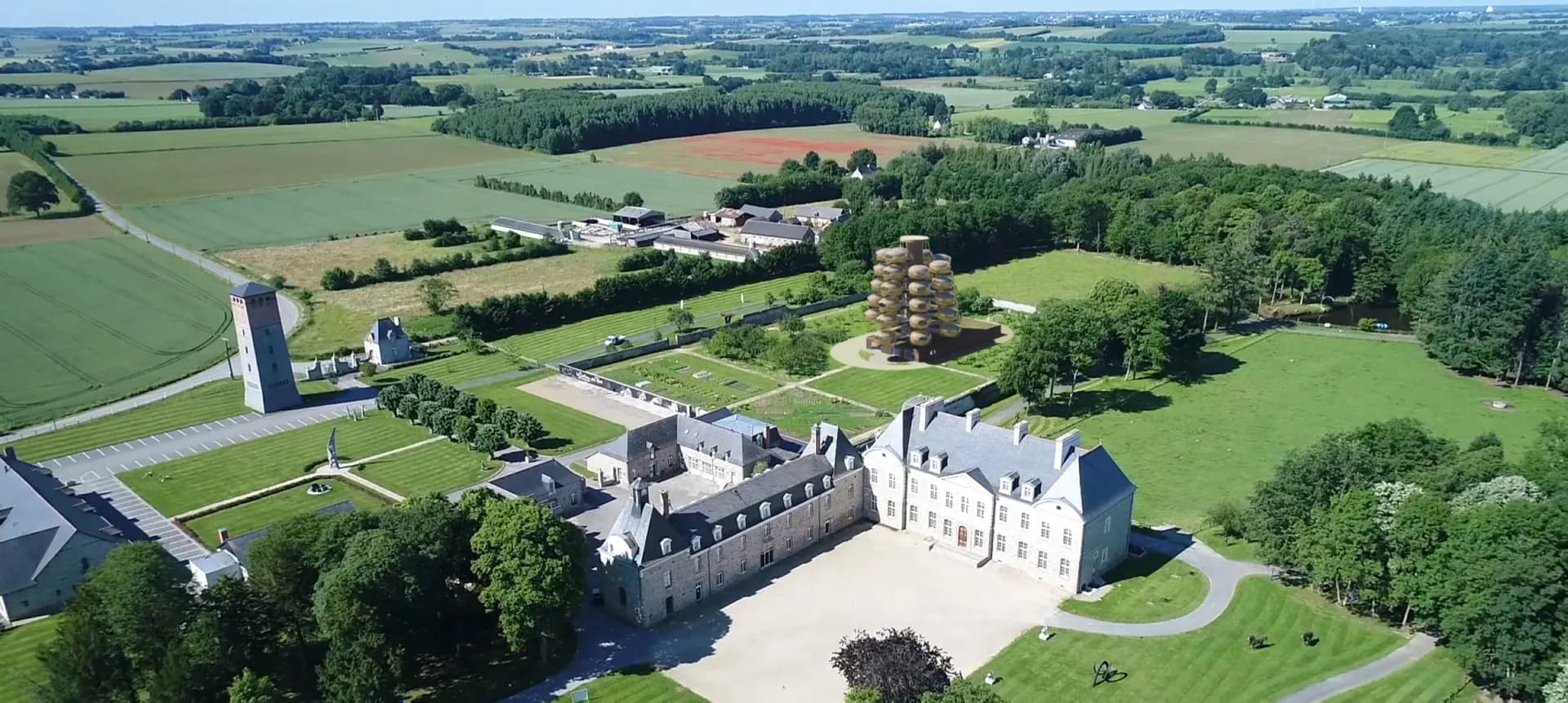La Table des Pères - Domaine du Château des Pères image 2